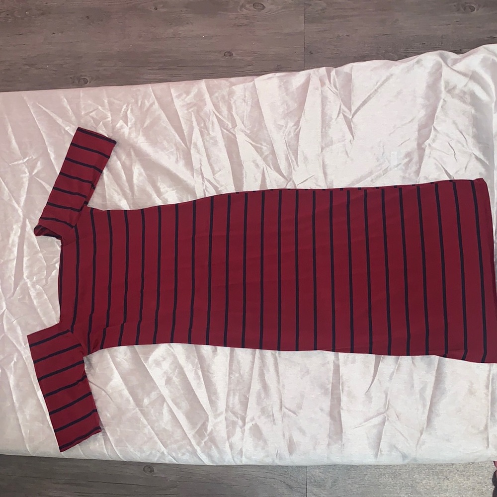 Square neck striped short sleeve midi dress.